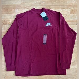 Brand new men’s Nike Futura Sportswear Long Sleeve Loose Fit size Medium